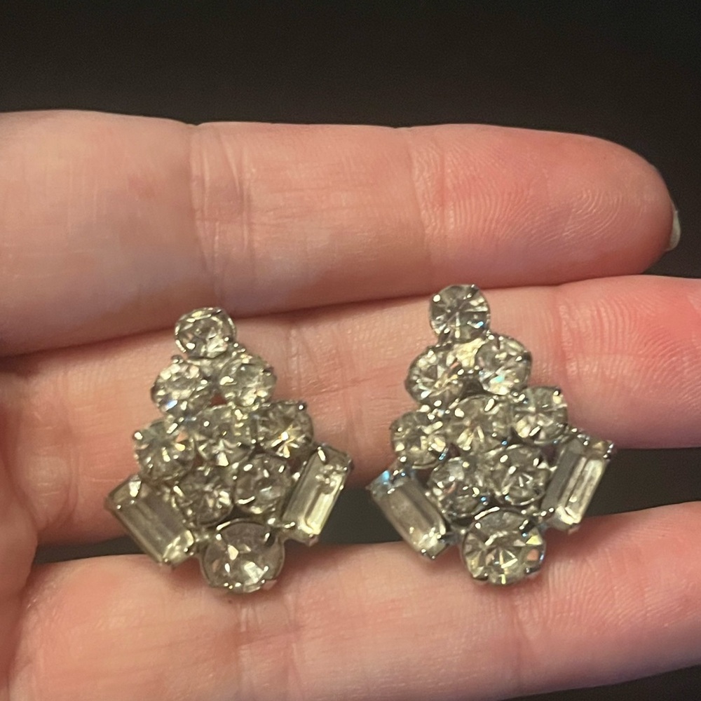 Vintage Albert Weiss Silver Tone Crystal Cluster Clip Earrings